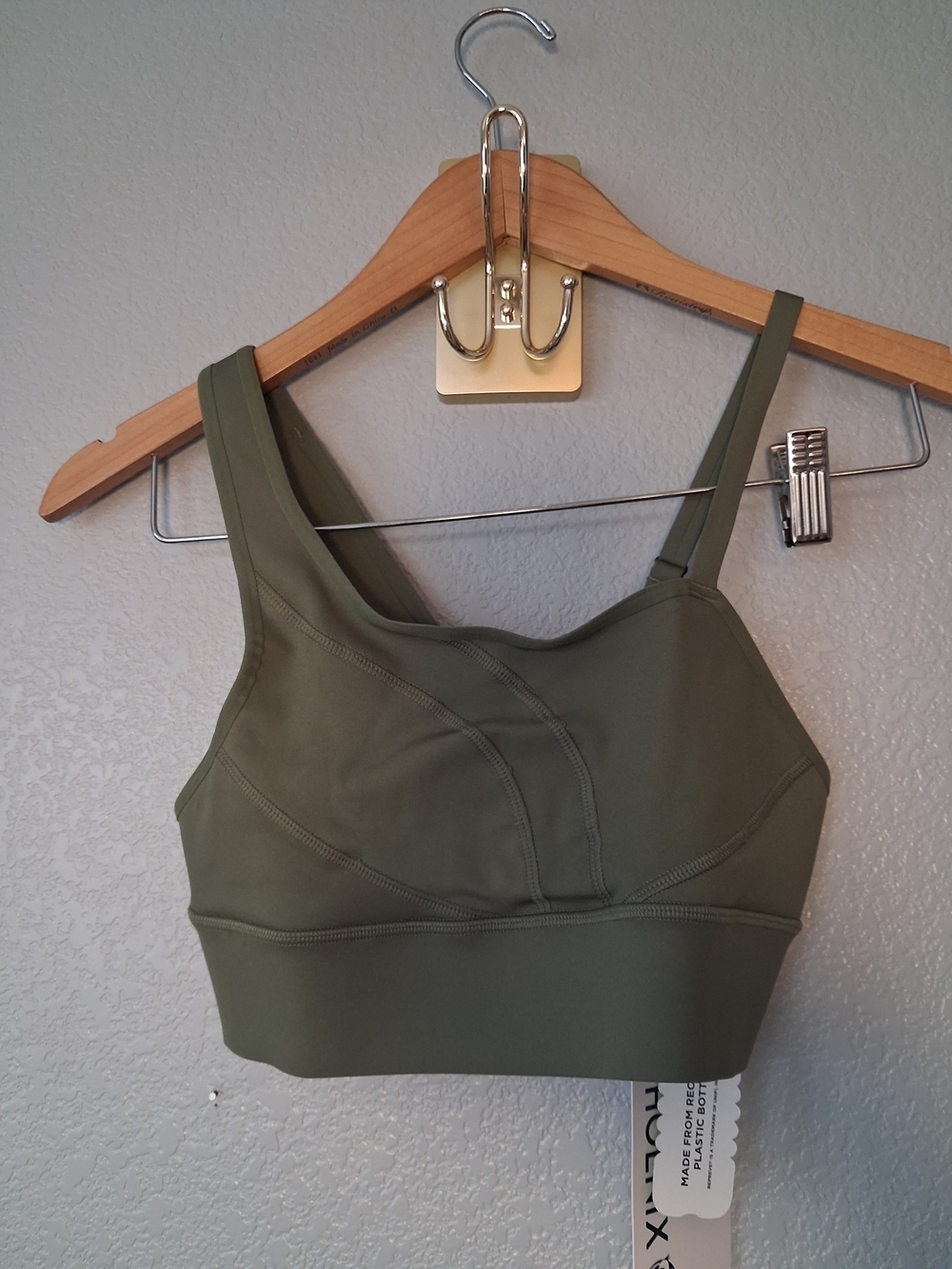 High-Support Olive Green Sports Bra with Wide Underband